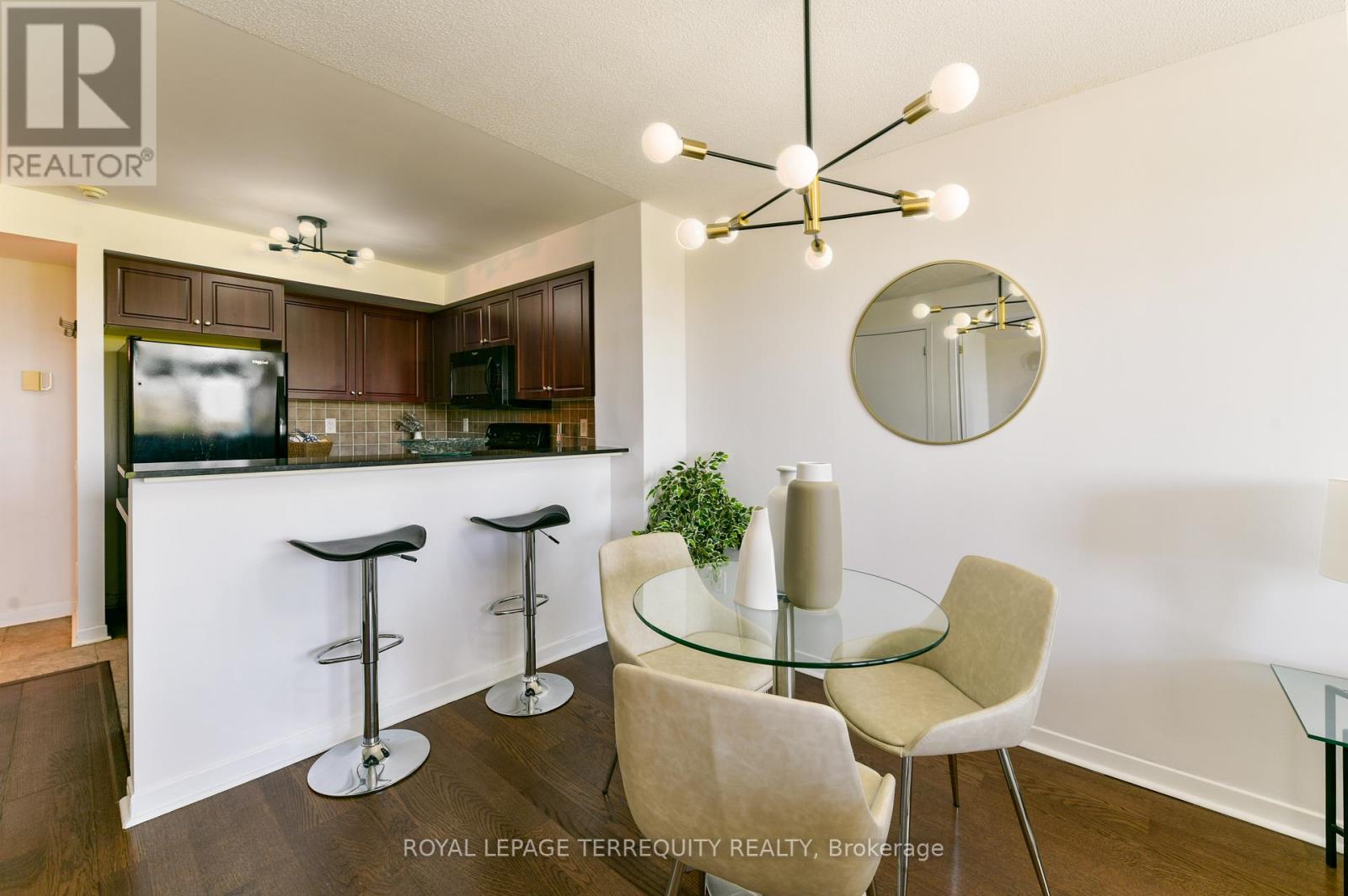 705 - 1040 The Queensway, Toronto, Ontario  M8Z 0A7 - Photo 18 - W12997978