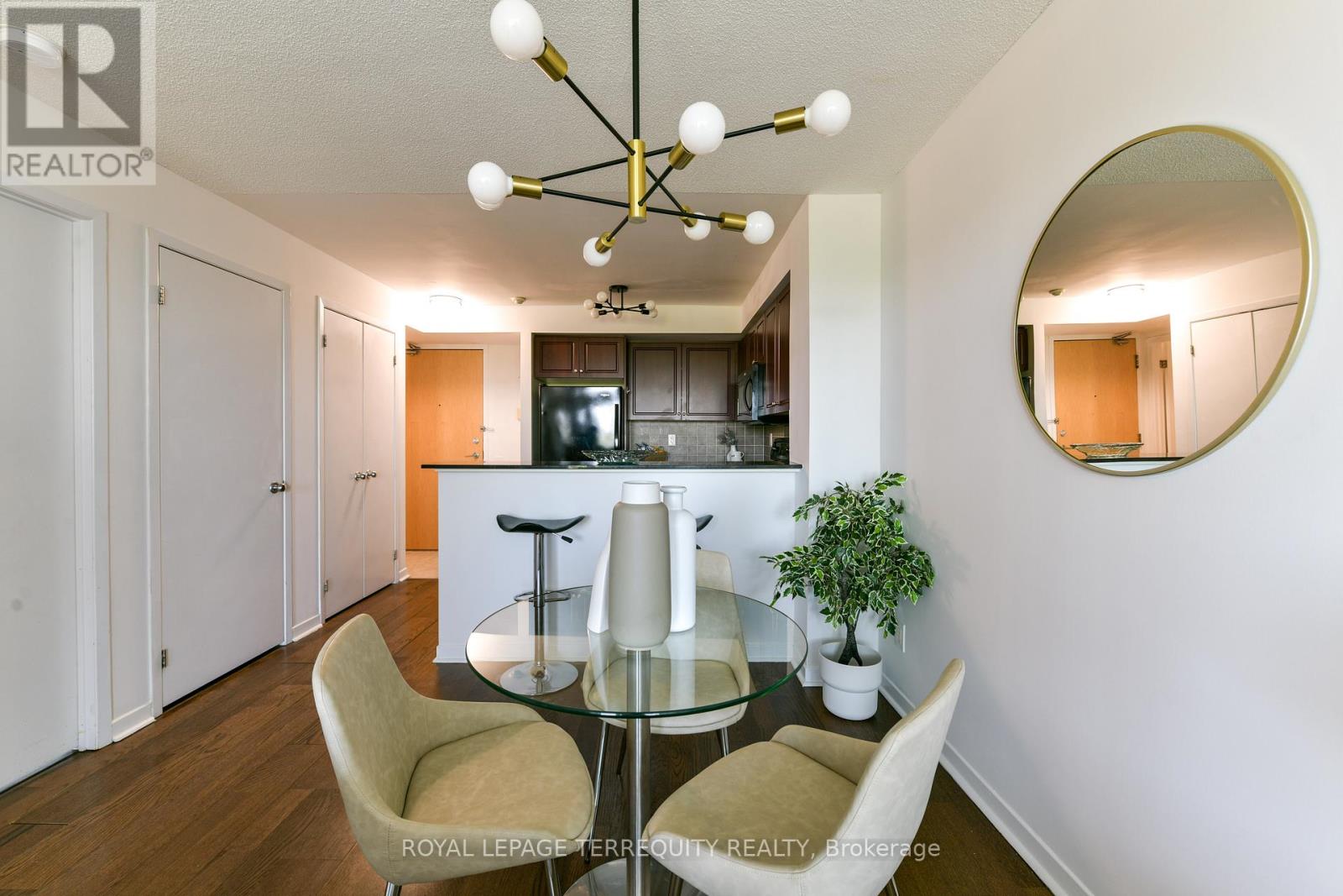 705 - 1040 The Queensway, Toronto, Ontario  M8Z 0A7 - Photo 19 - W12997978