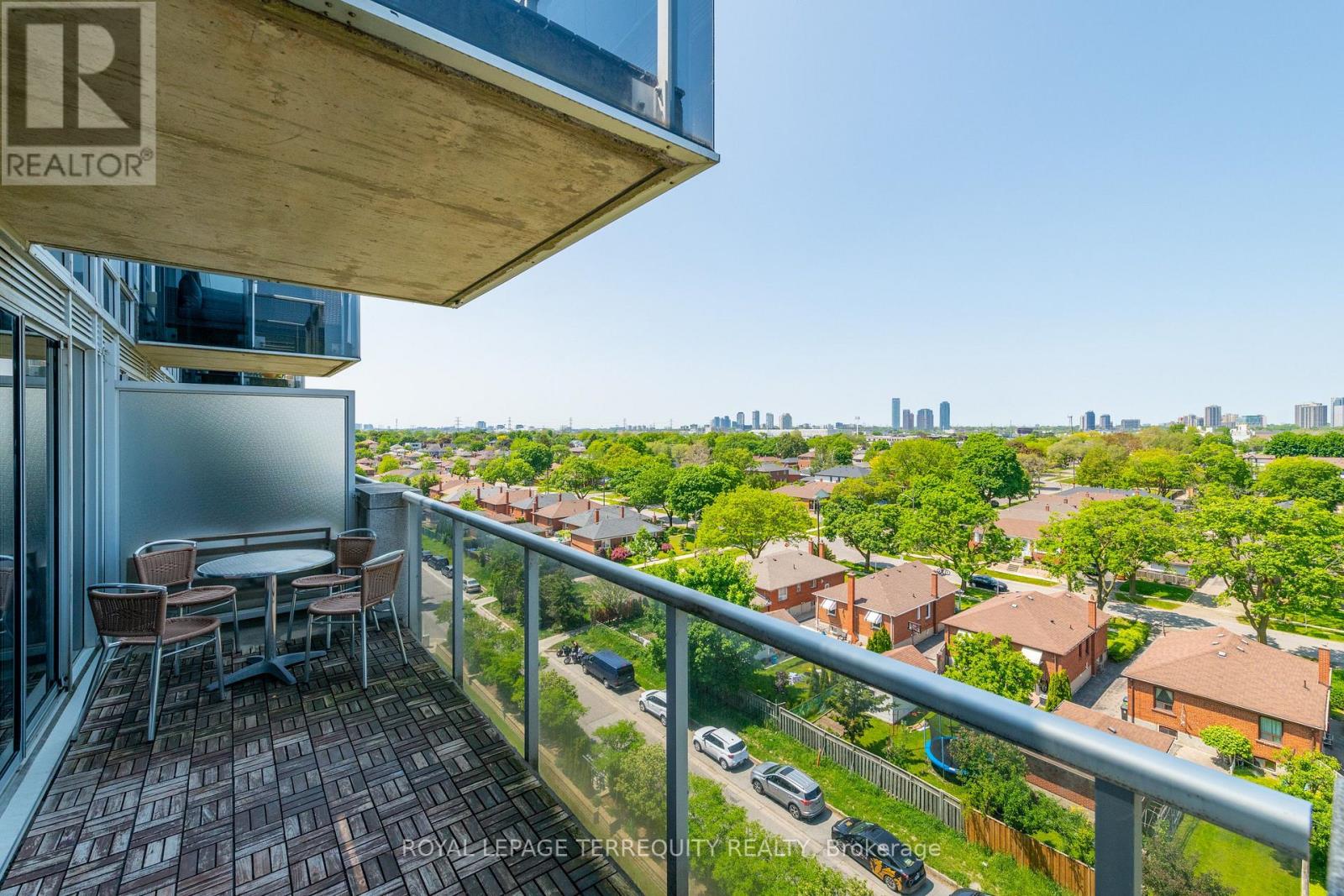 705 - 1040 The Queensway, Toronto, Ontario  M8Z 0A7 - Photo 35 - W12997978