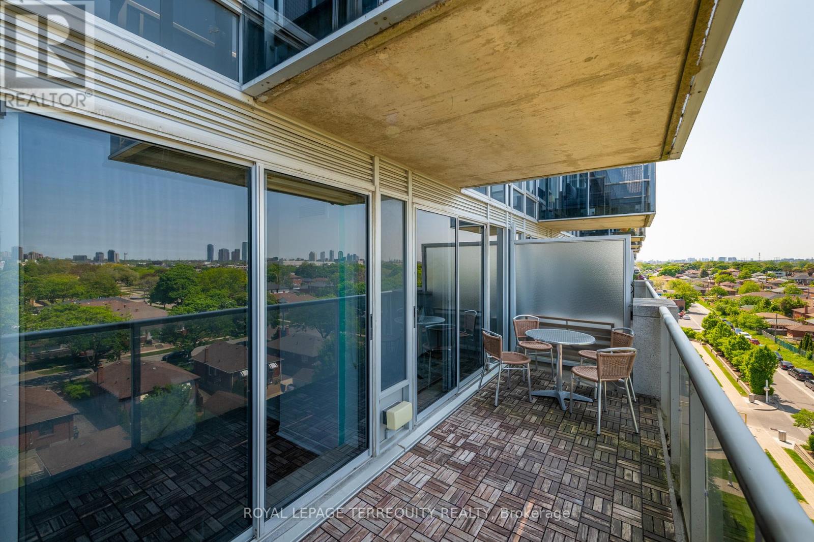 705 - 1040 The Queensway, Toronto, Ontario  M8Z 0A7 - Photo 37 - W12997978