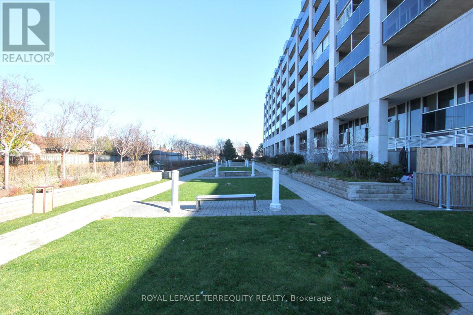 705 - 1040 The Queensway, Toronto, Ontario  M8Z 0A7 - Photo 47 - W12997978