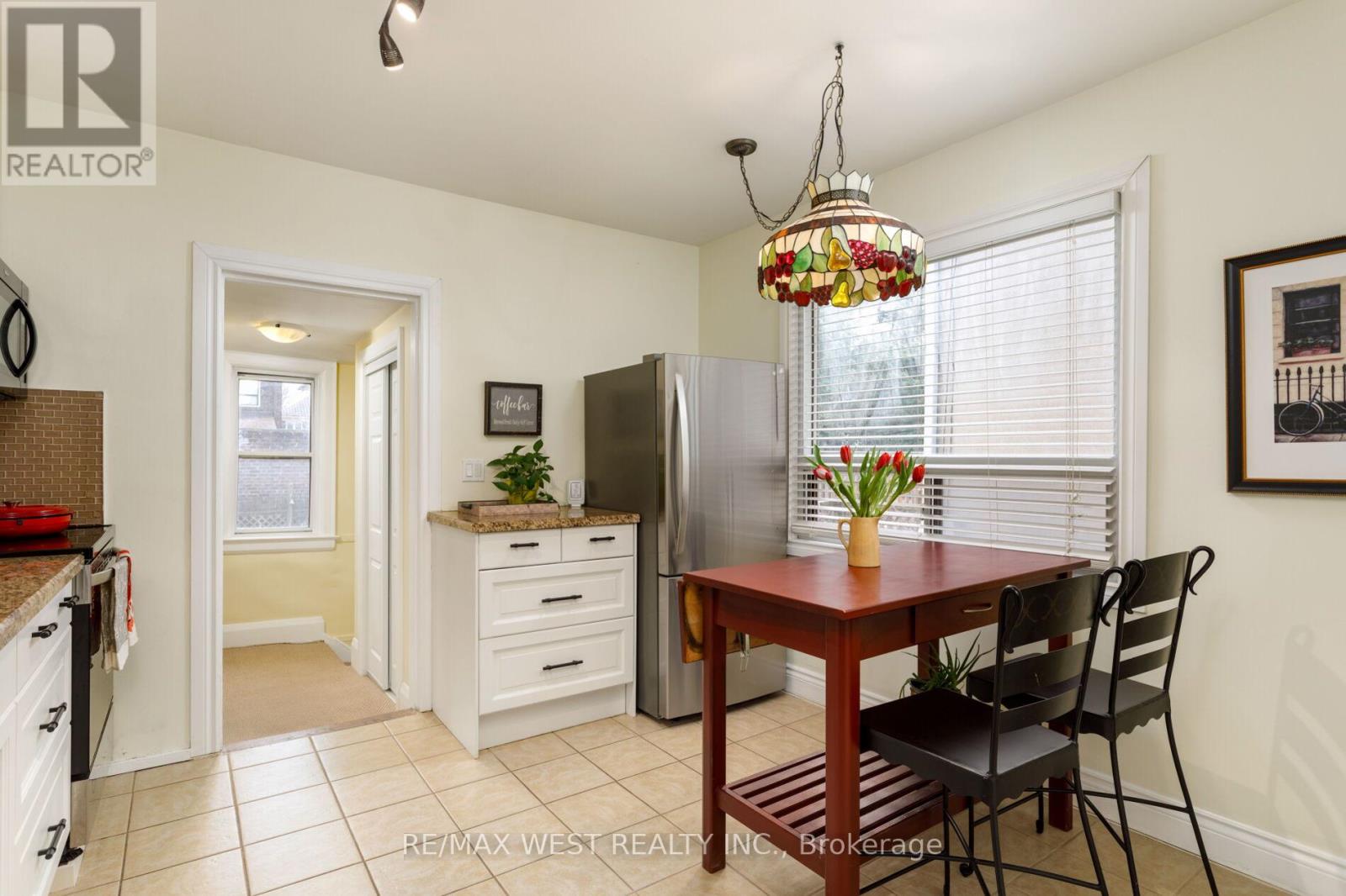 21 Harshaw Avenue, Toronto, Ontario  M6S 1X9 - Photo 18 - W12997980