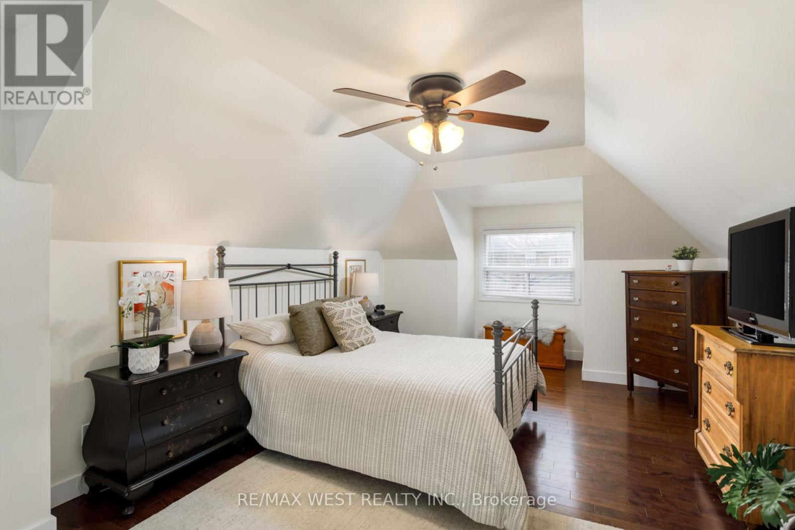 21 Harshaw Avenue, Toronto, Ontario  M6S 1X9 - Photo 23 - W12997980