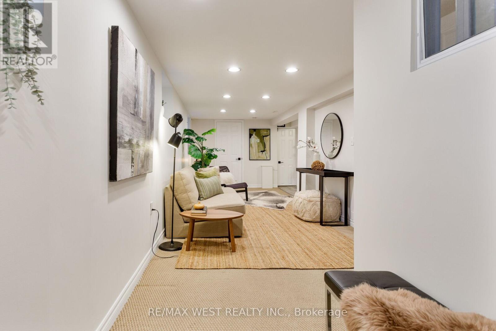 21 Harshaw Avenue, Toronto, Ontario  M6S 1X9 - Photo 30 - W12997980