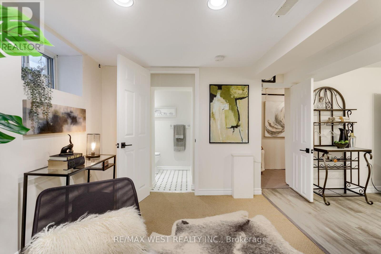 21 Harshaw Avenue, Toronto, Ontario  M6S 1X9 - Photo 40 - W12997980