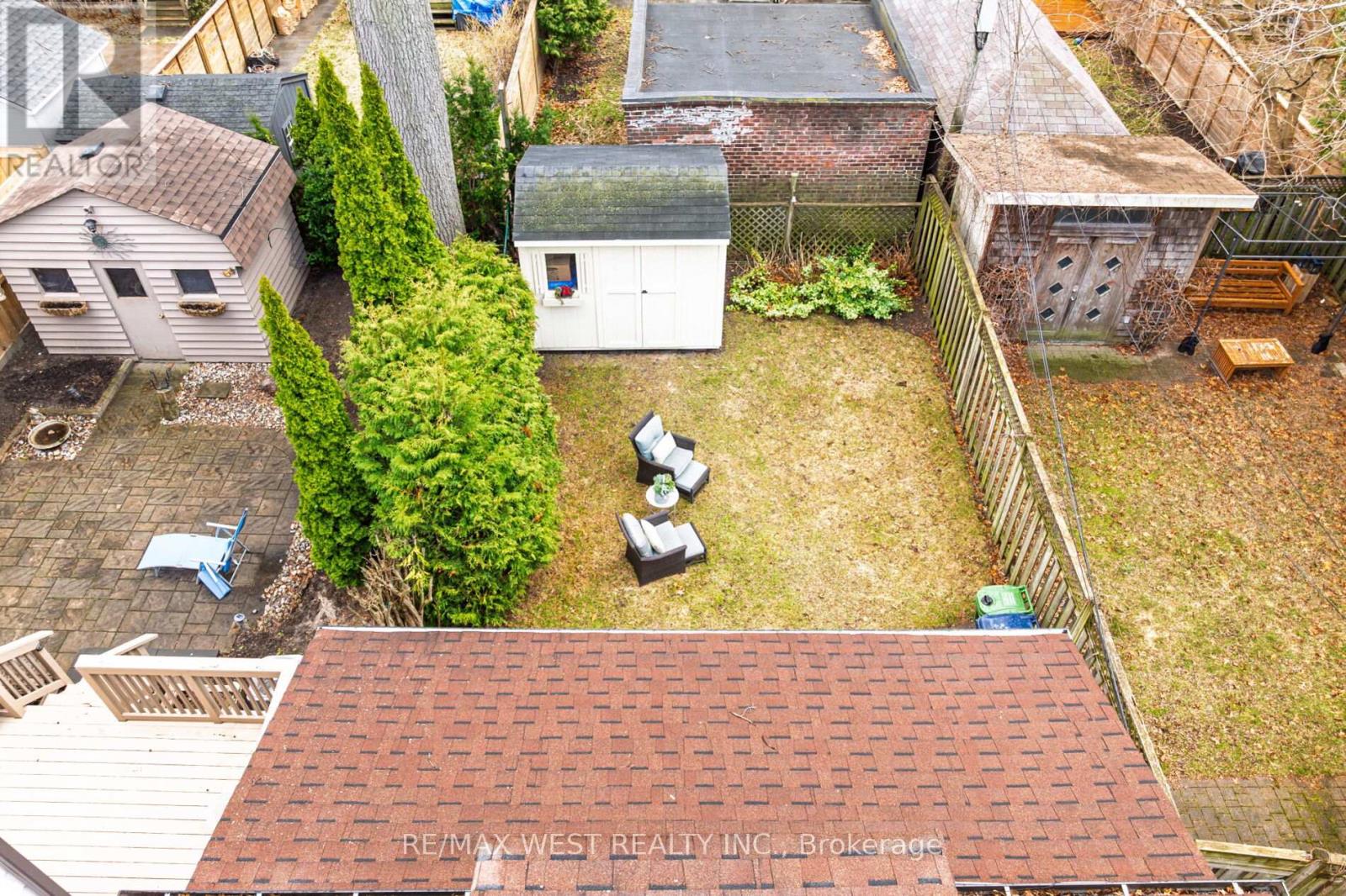 21 Harshaw Avenue, Toronto, Ontario  M6S 1X9 - Photo 47 - W12997980