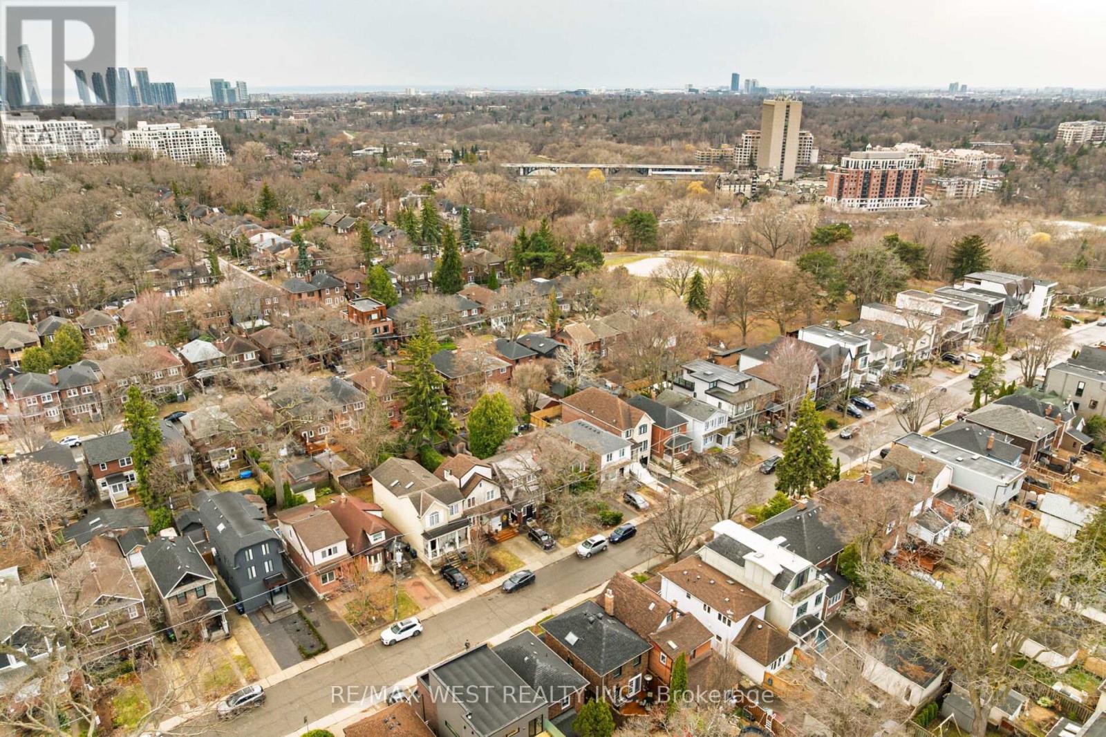 21 Harshaw Avenue, Toronto, Ontario  M6S 1X9 - Photo 50 - W12997980