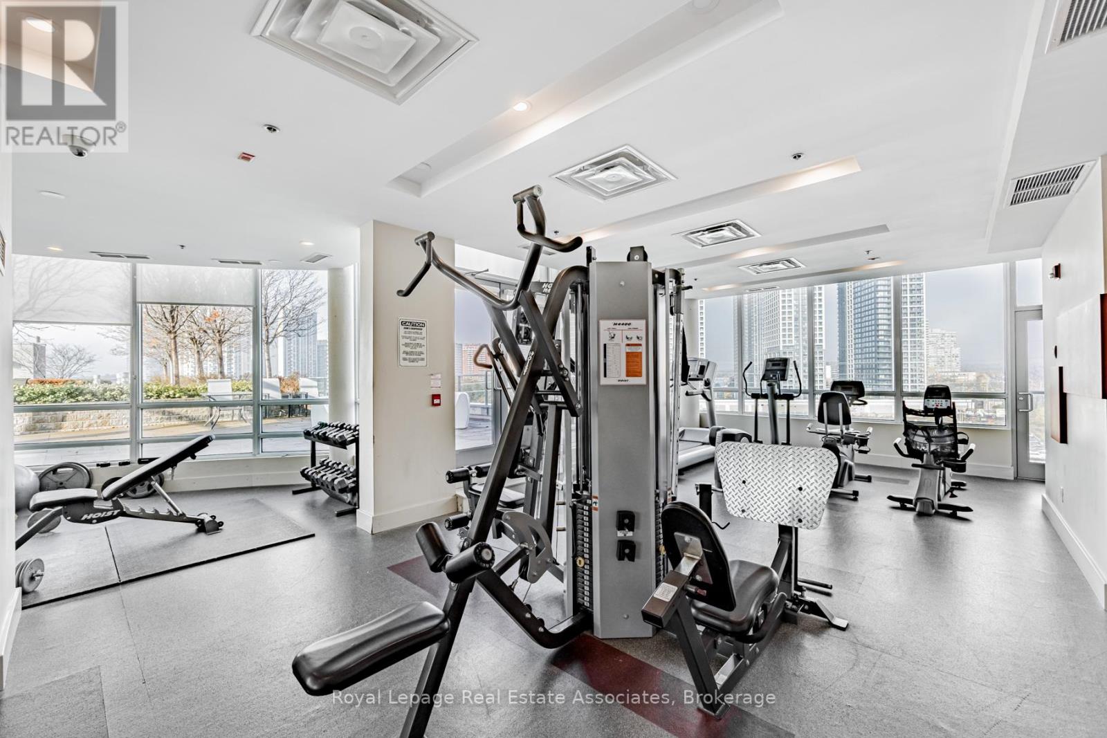 422 - 3391 Bloor Street W, Toronto, Ontario  M8X 1G3 - Photo 14 - W12998012