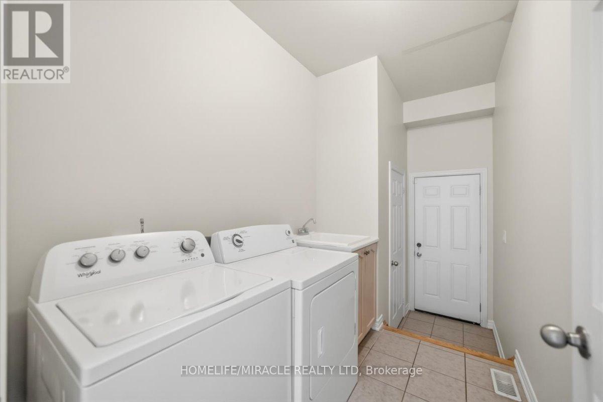 381 Queen Mary Drive, Brampton, Ontario  L7A 3T1 - Photo 16 - W12998020