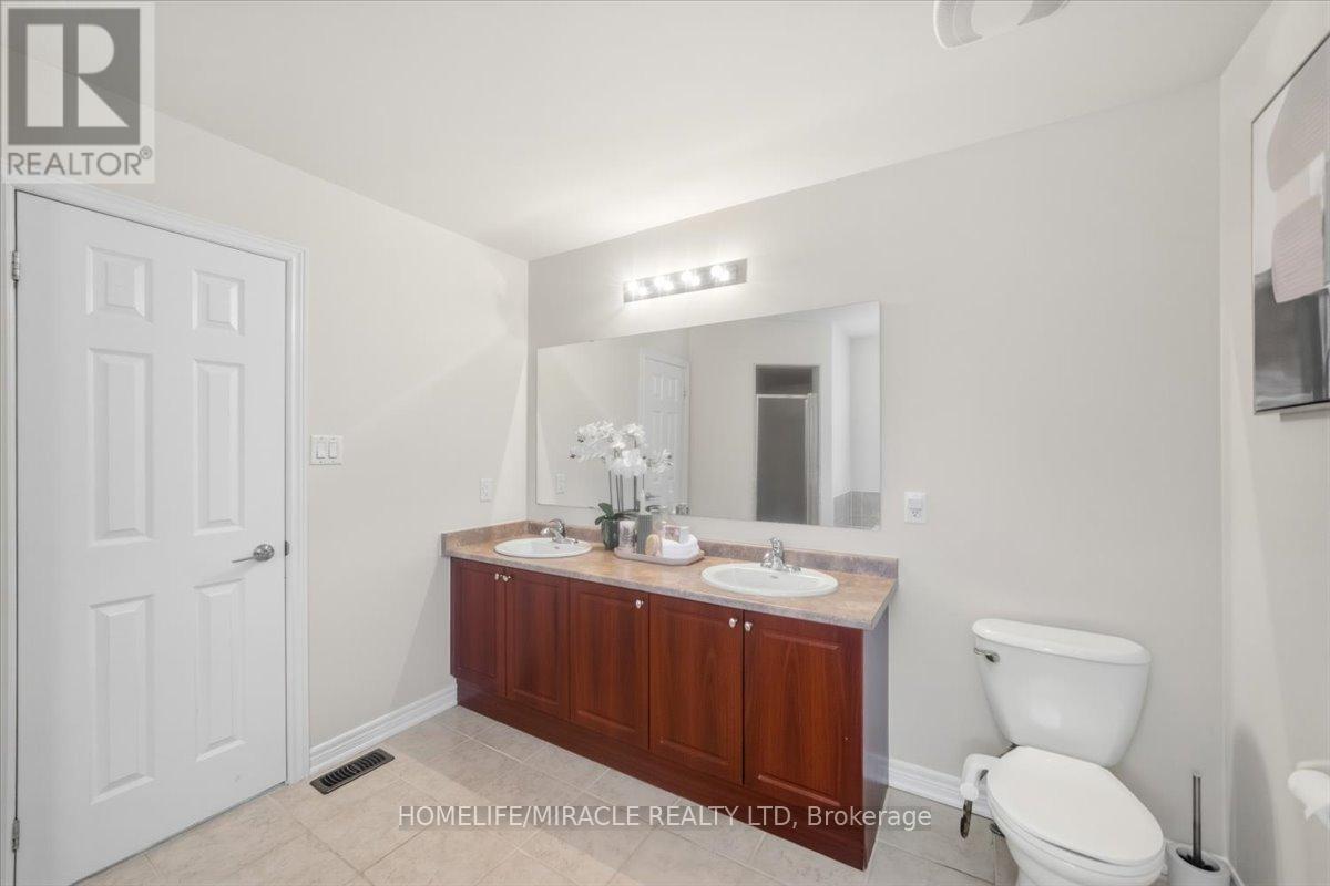 381 Queen Mary Drive, Brampton, Ontario  L7A 3T1 - Photo 19 - W12998020