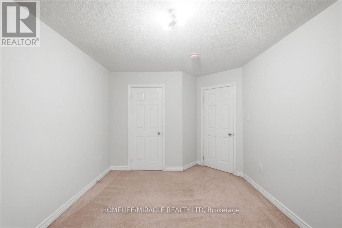 381 Queen Mary Drive, Brampton, Ontario  L7A 3T1 - Photo 21 - W12998020