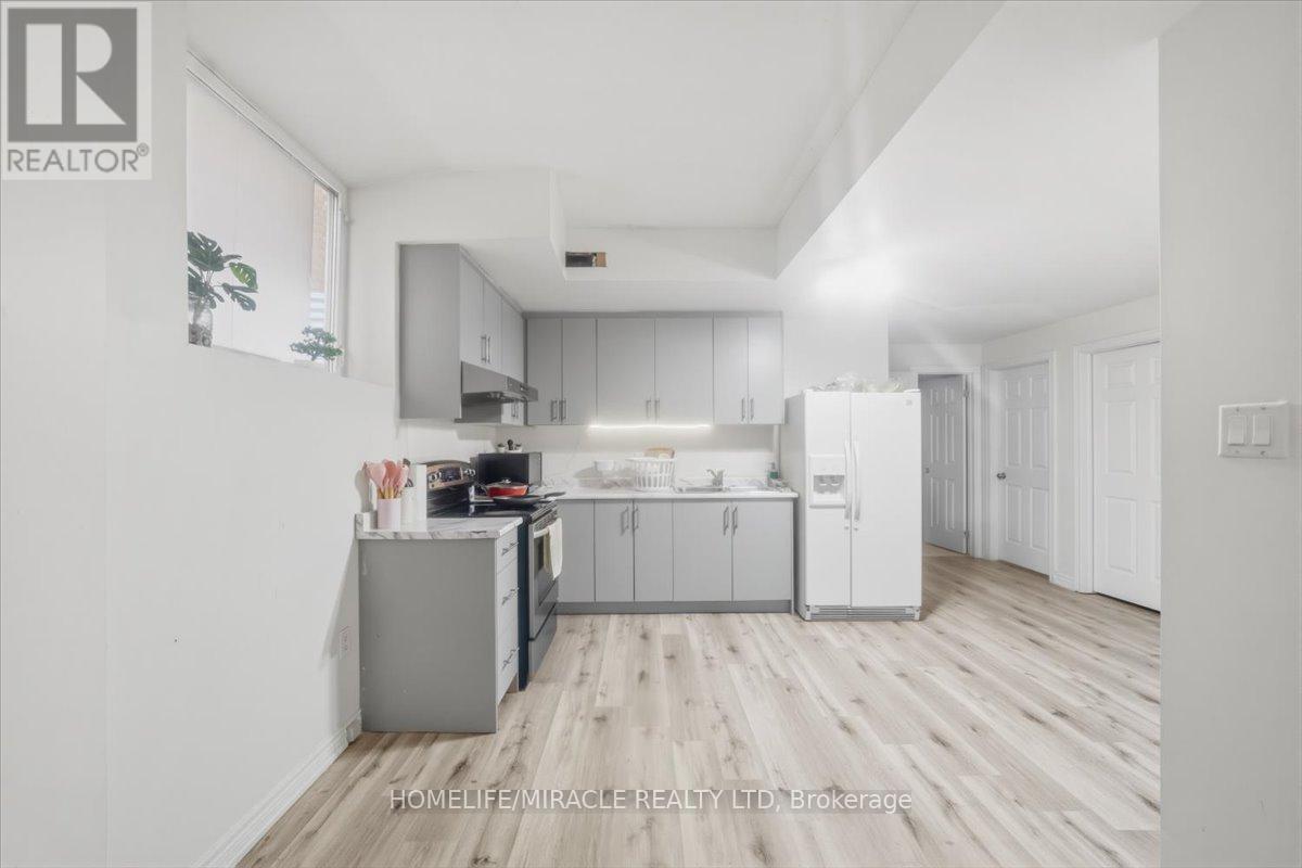 381 Queen Mary Drive, Brampton, Ontario  L7A 3T1 - Photo 23 - W12998020