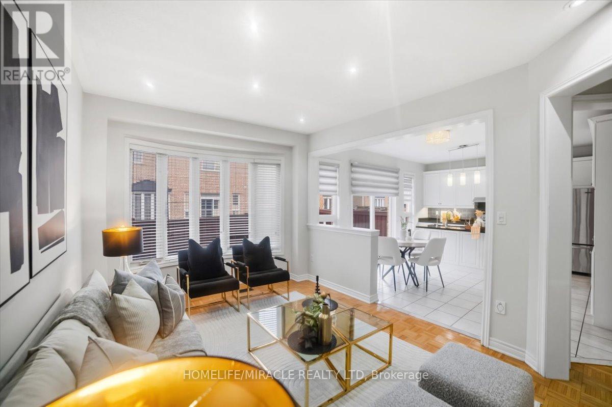 381 Queen Mary Drive, Brampton, Ontario  L7A 3T1 - Photo 7 - W12998020