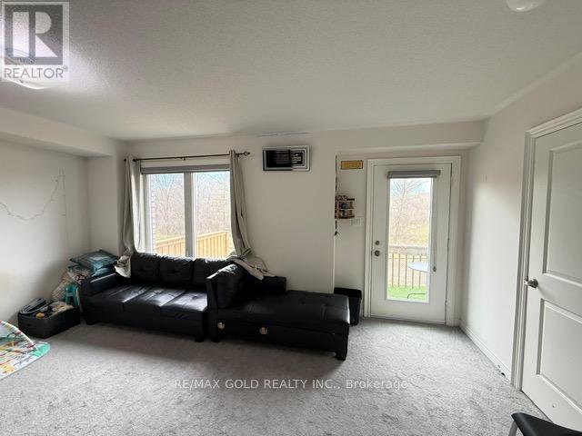 43 Queenpost Drive, Brampton, Ontario  L6Y 6L2 - Photo 12 - W12998022