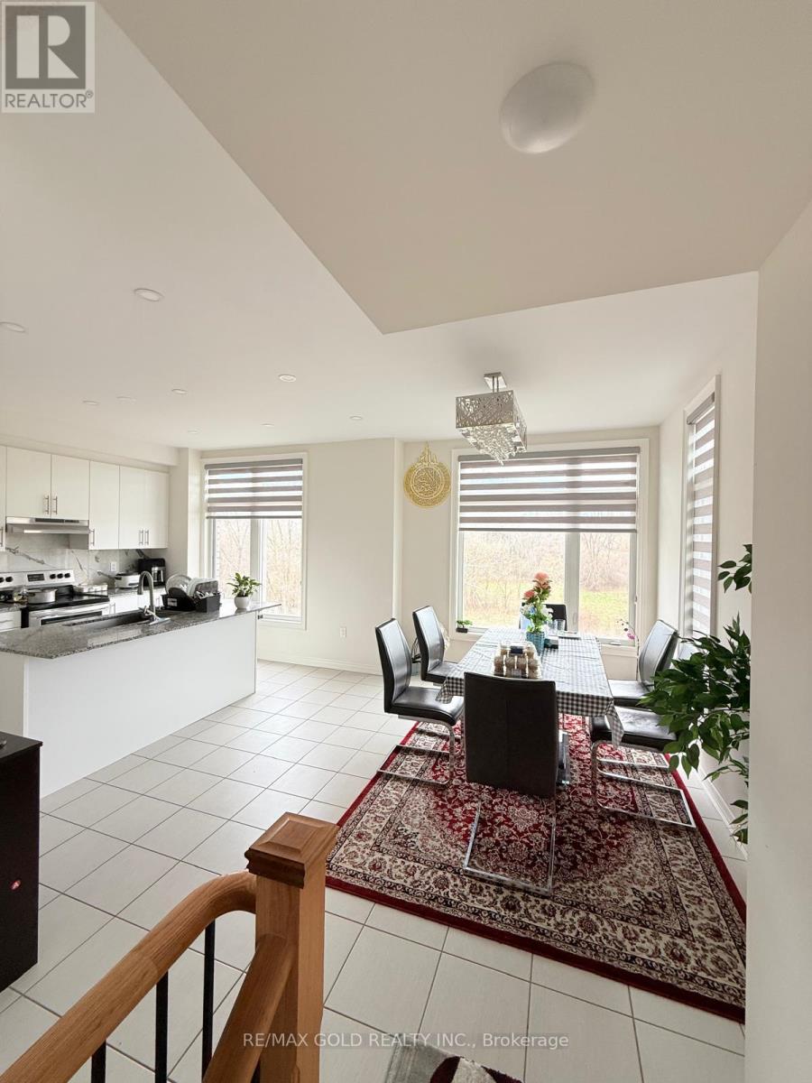 43 Queenpost Drive, Brampton, Ontario  L6Y 6L2 - Photo 27 - W12998022