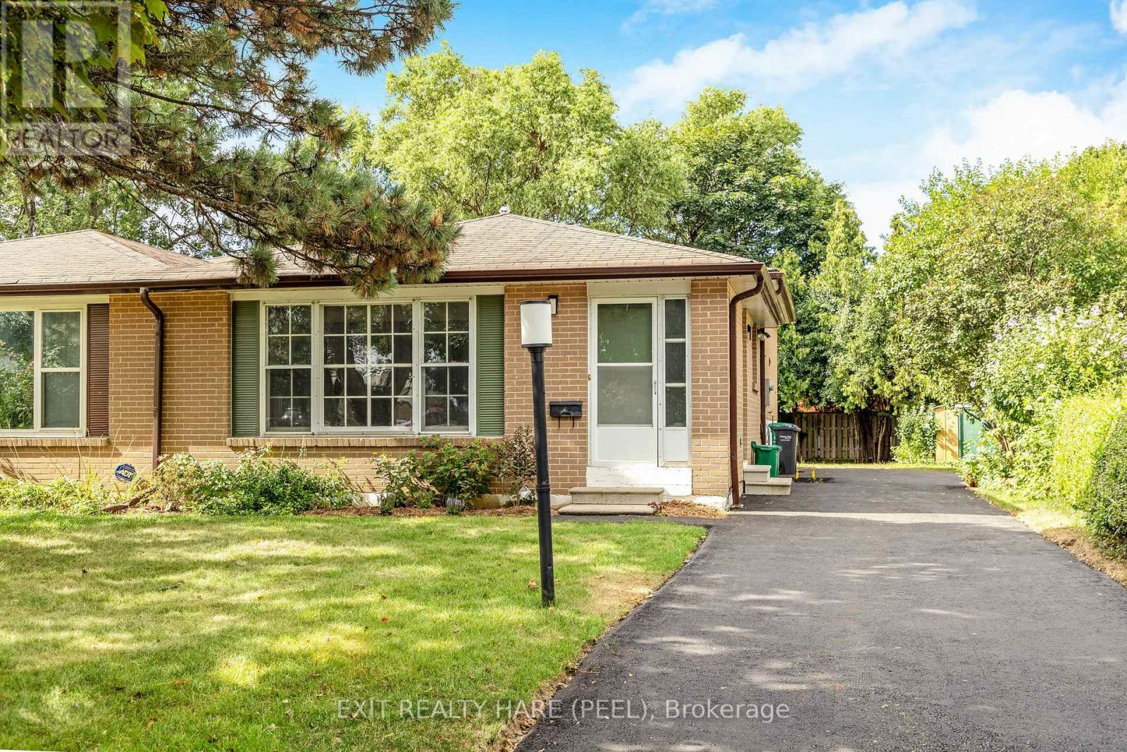 5 GARSIDE CRESCENT, Brampton, Ontario