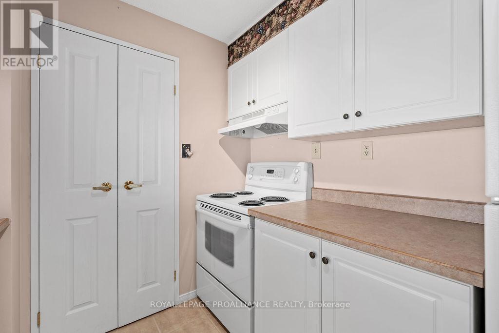 806 - 344 Front St Street, Belleville, Ontario  K8N 5M4 - Photo 18 - X12772306