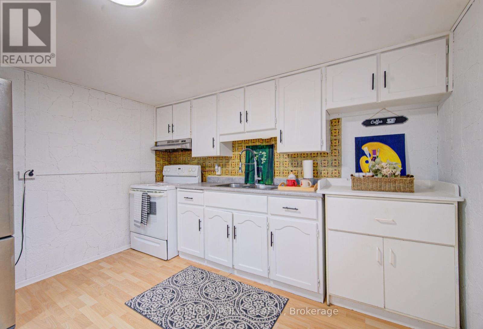 93 Linnwood Avenue, Cambridge, Ontario  N1R 1V2 - Photo 12 - X12997882