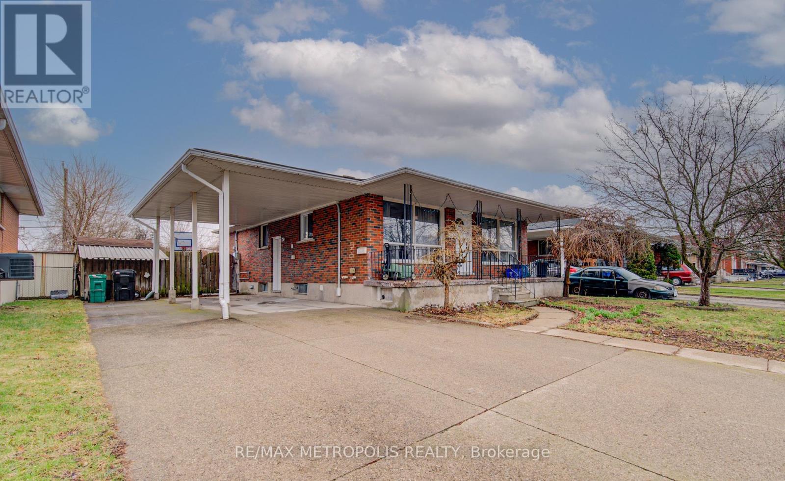 93 Linnwood Avenue, Cambridge, Ontario  N1R 1V2 - Photo 3 - X12997882