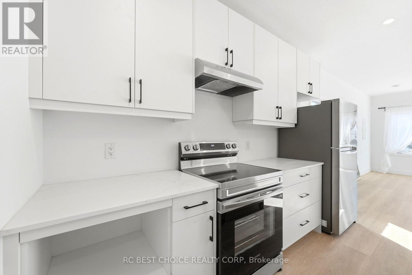 108 Briscoe Street E, London South, Ontario  N6C 1X2 - Photo 13 - X12997936