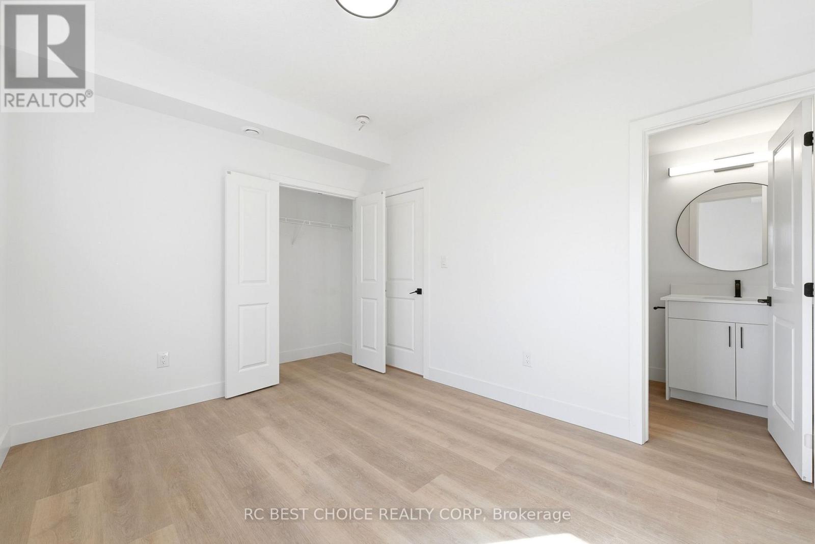 108 Briscoe Street E, London South, Ontario  N6C 1X2 - Photo 18 - X12997936