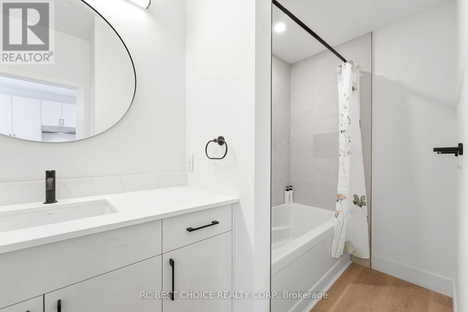 108 Briscoe Street E, London South, Ontario  N6C 1X2 - Photo 23 - X12997936