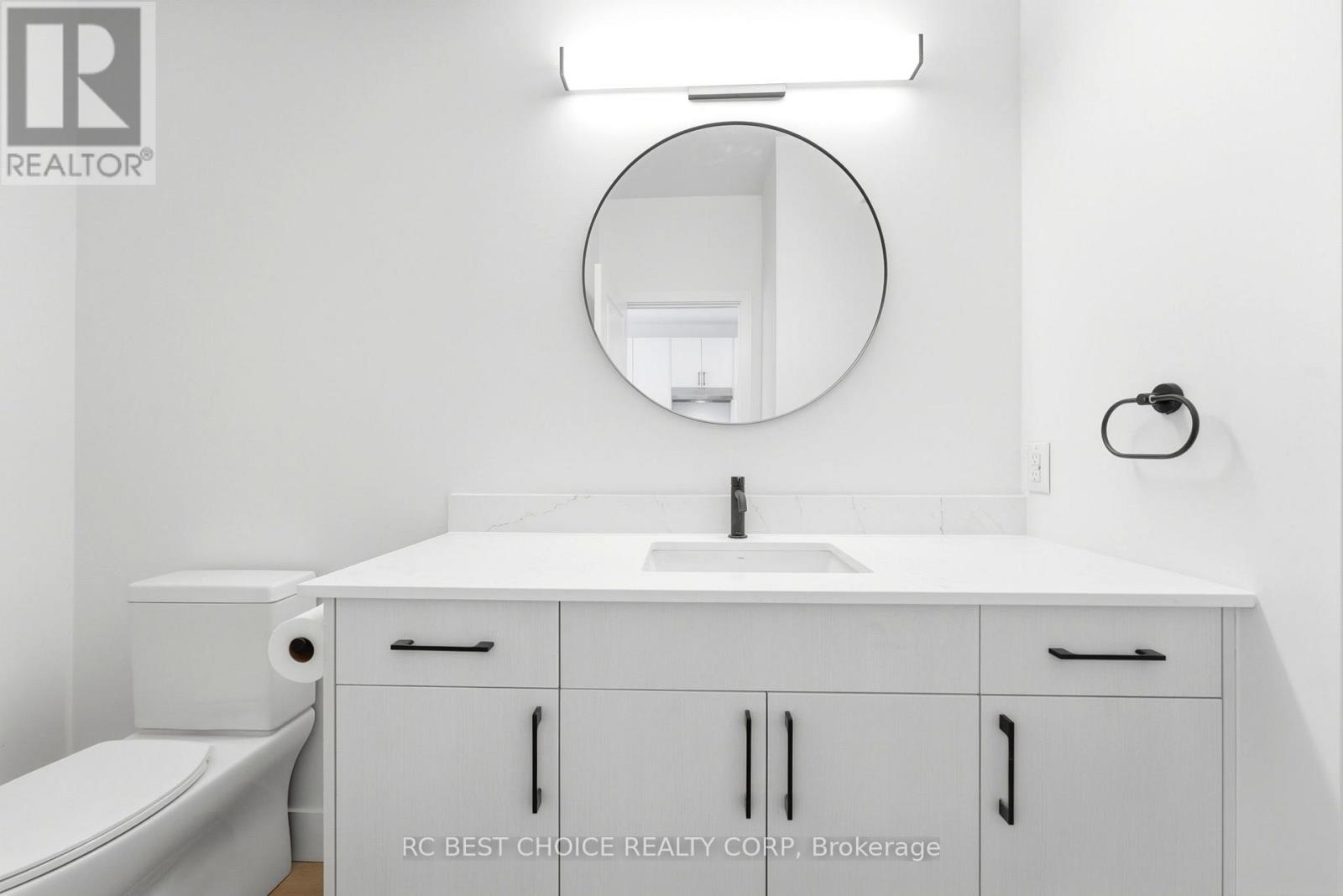 108 Briscoe Street E, London South, Ontario  N6C 1X2 - Photo 24 - X12997936