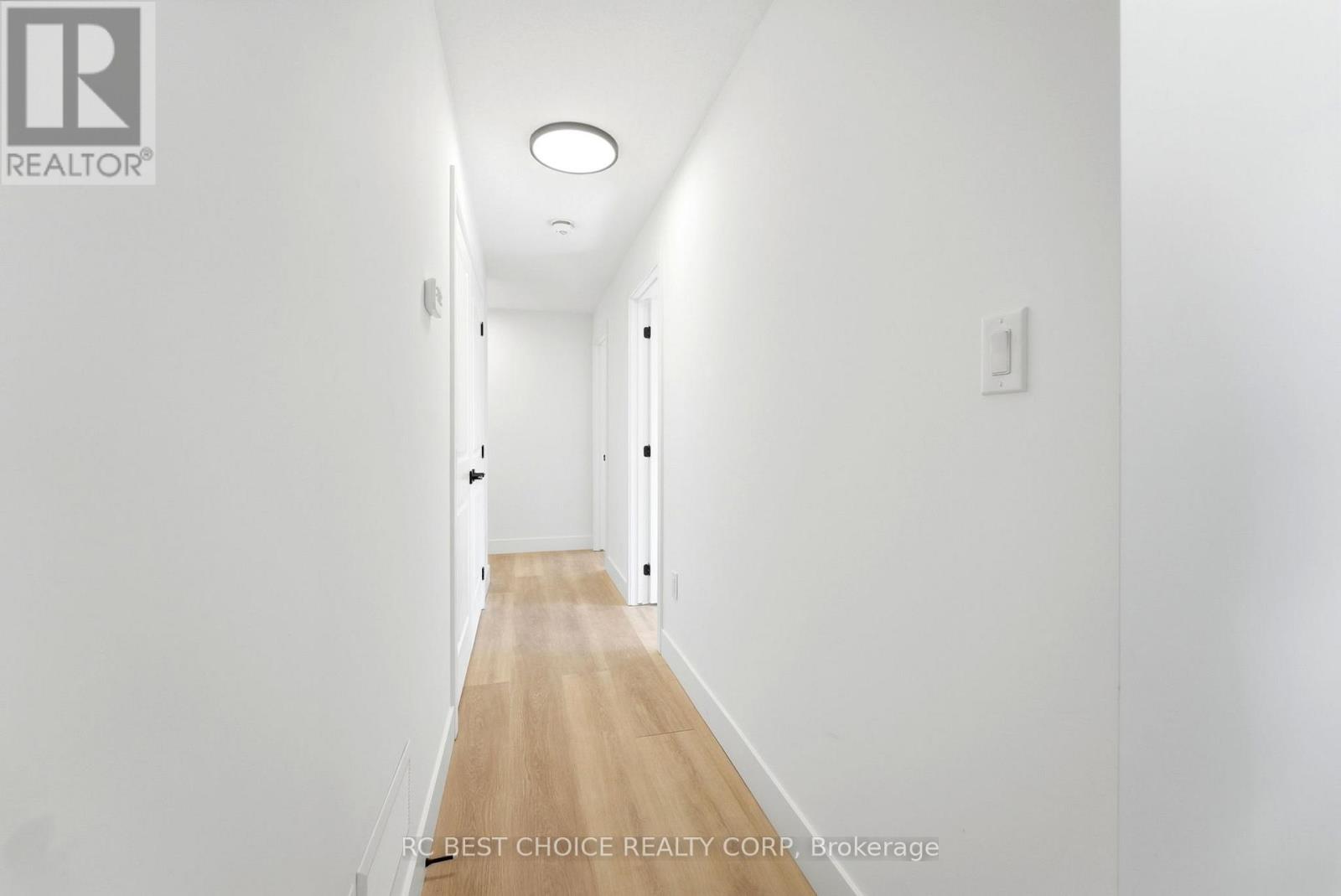 108 Briscoe Street E, London South, Ontario  N6C 1X2 - Photo 4 - X12997936