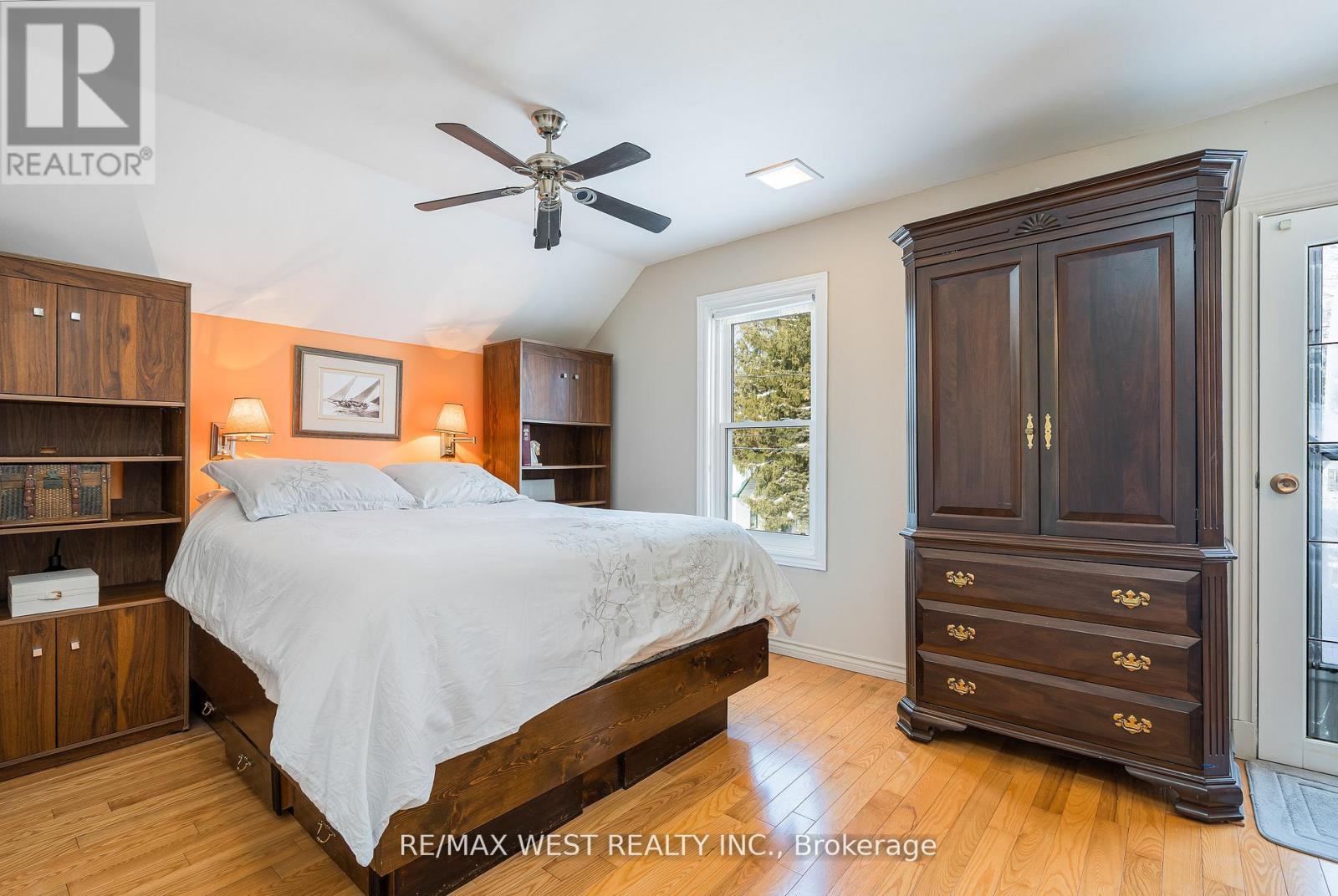 25 Edwin Street W, Meaford, Ontario  N4L 1E4 - Photo 8 - X12997954