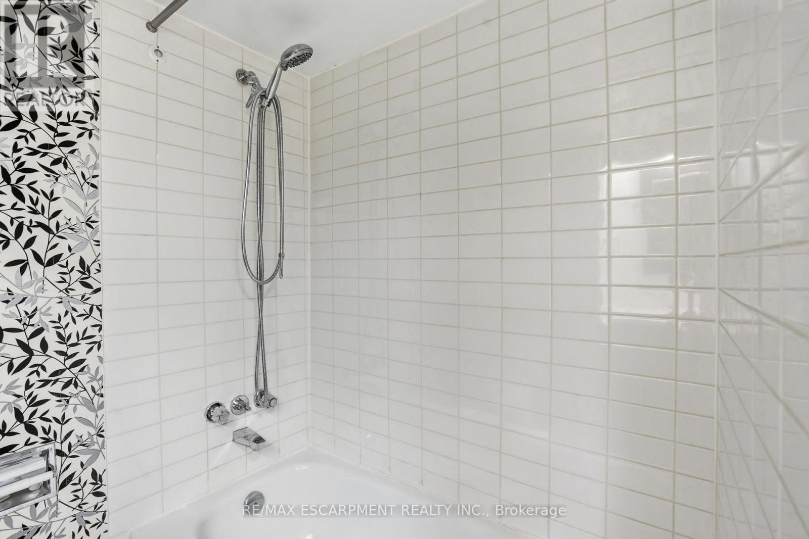 606 - 222 Jackson Street W, Hamilton, Ontario  L8P 4S5 - Photo 25 - X12998068