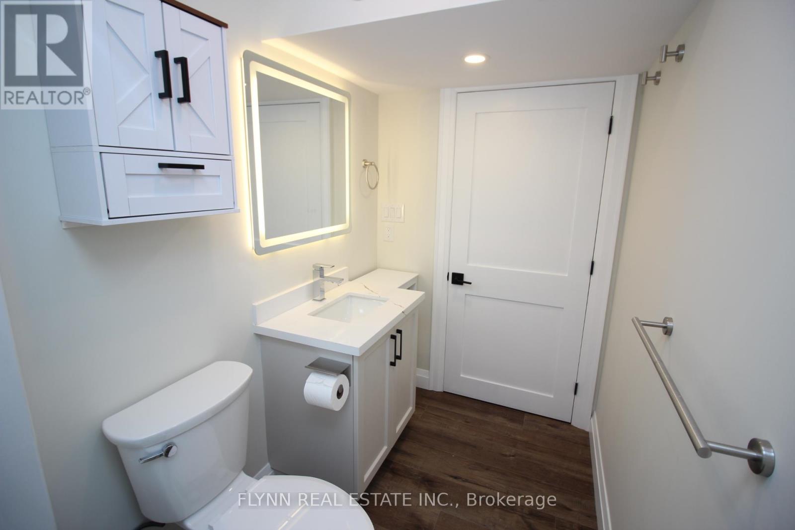 2 - 3008 Young Avenue, Fort Erie, Ontario  L0S 1N0 - Photo 2 - X12998090