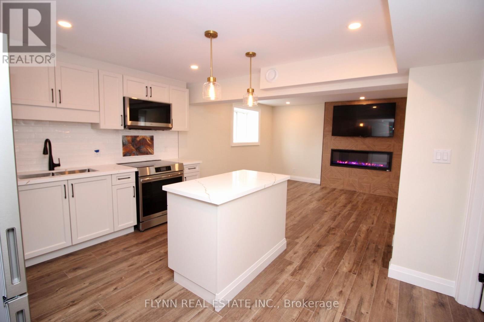 2 - 3008 Young Avenue, Fort Erie, Ontario  L0S 1N0 - Photo 3 - X12998090