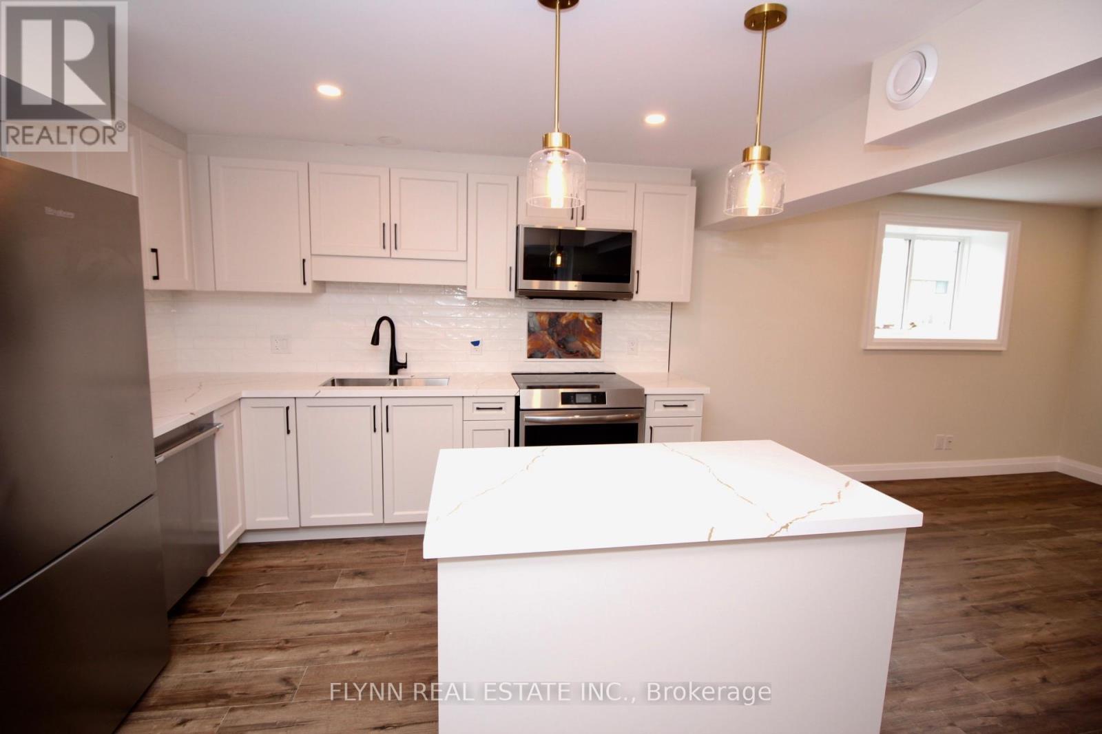 2 - 3008 Young Avenue, Fort Erie, Ontario  L0S 1N0 - Photo 4 - X12998090