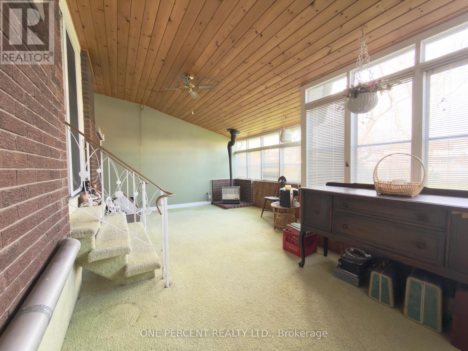 8800 Champlain Drive, Niagara Falls, Ontario  L2G 6Y6 - Photo 10 - X12998106