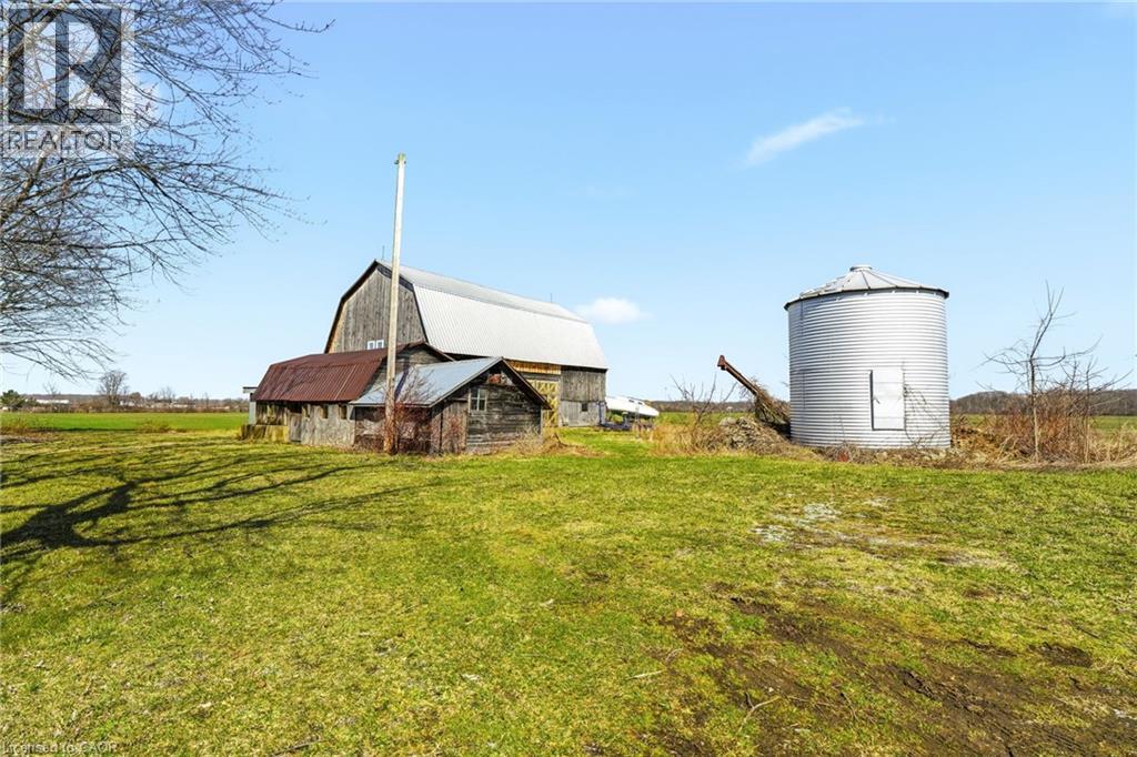 1963 North Shore Drive, Haldimand County, Ontario  N0A 1K0 - Photo 7 - 40820715