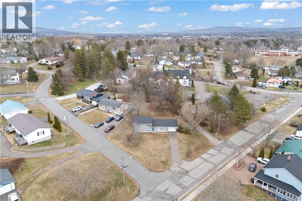 1 Broadview Avenue, Sussex, New Brunswick  E4E 1B9 - Photo 5 - NB137046