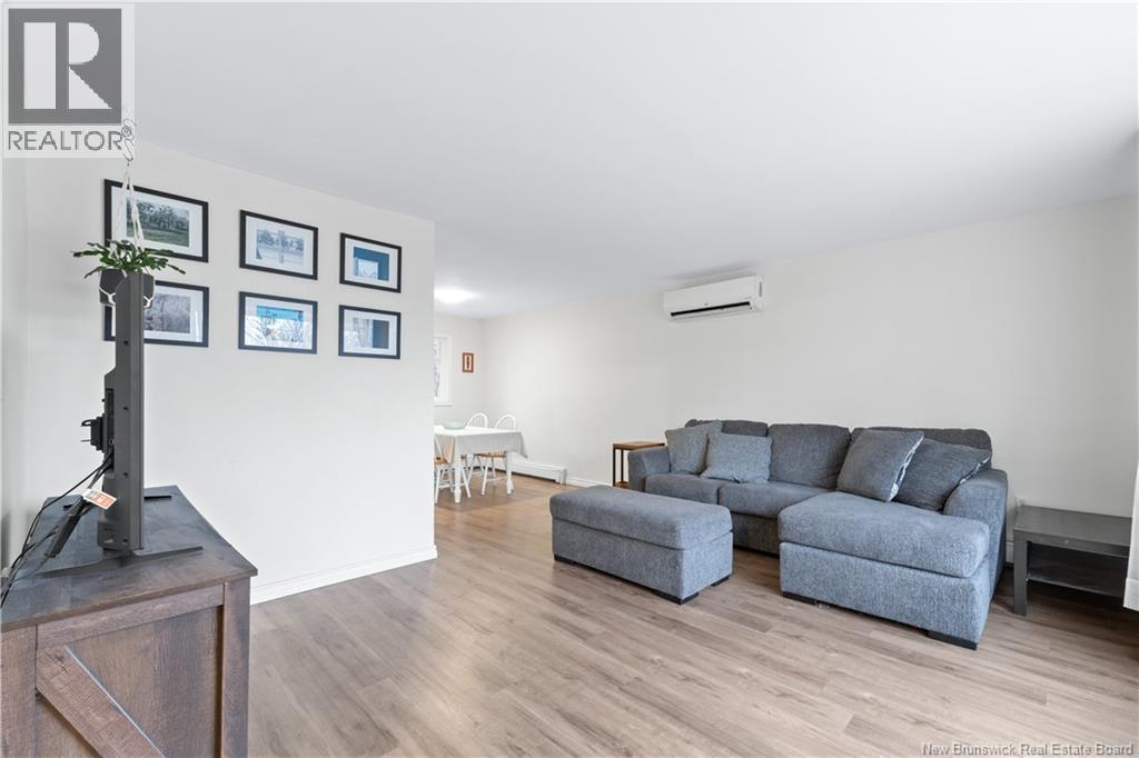 1 Broadview Avenue, Sussex, New Brunswick  E4E 1B9 - Photo 10 - NB137046