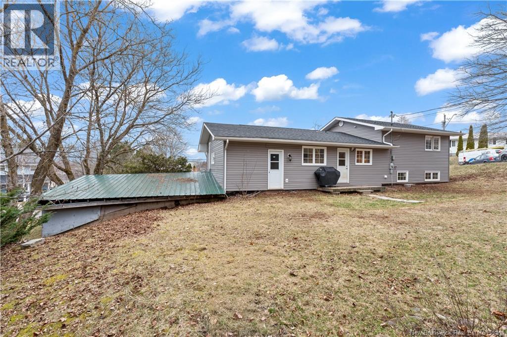 1 Broadview Avenue, Sussex, New Brunswick  E4E 1B9 - Photo 32 - NB137046
