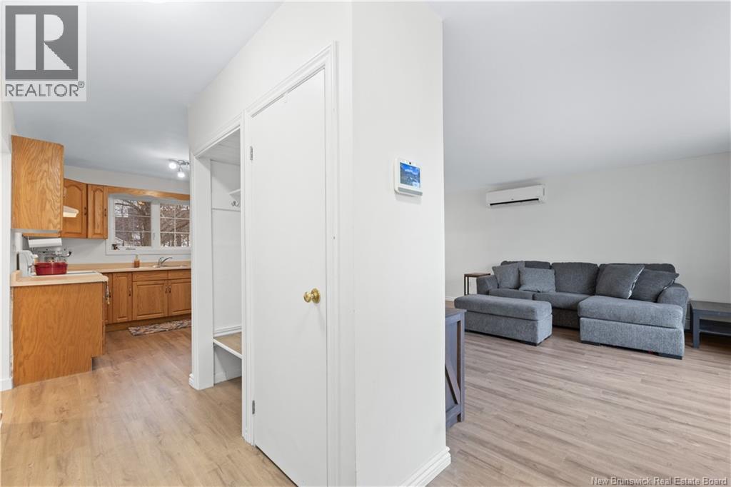 1 Broadview Avenue, Sussex, New Brunswick  E4E 1B9 - Photo 9 - NB137046