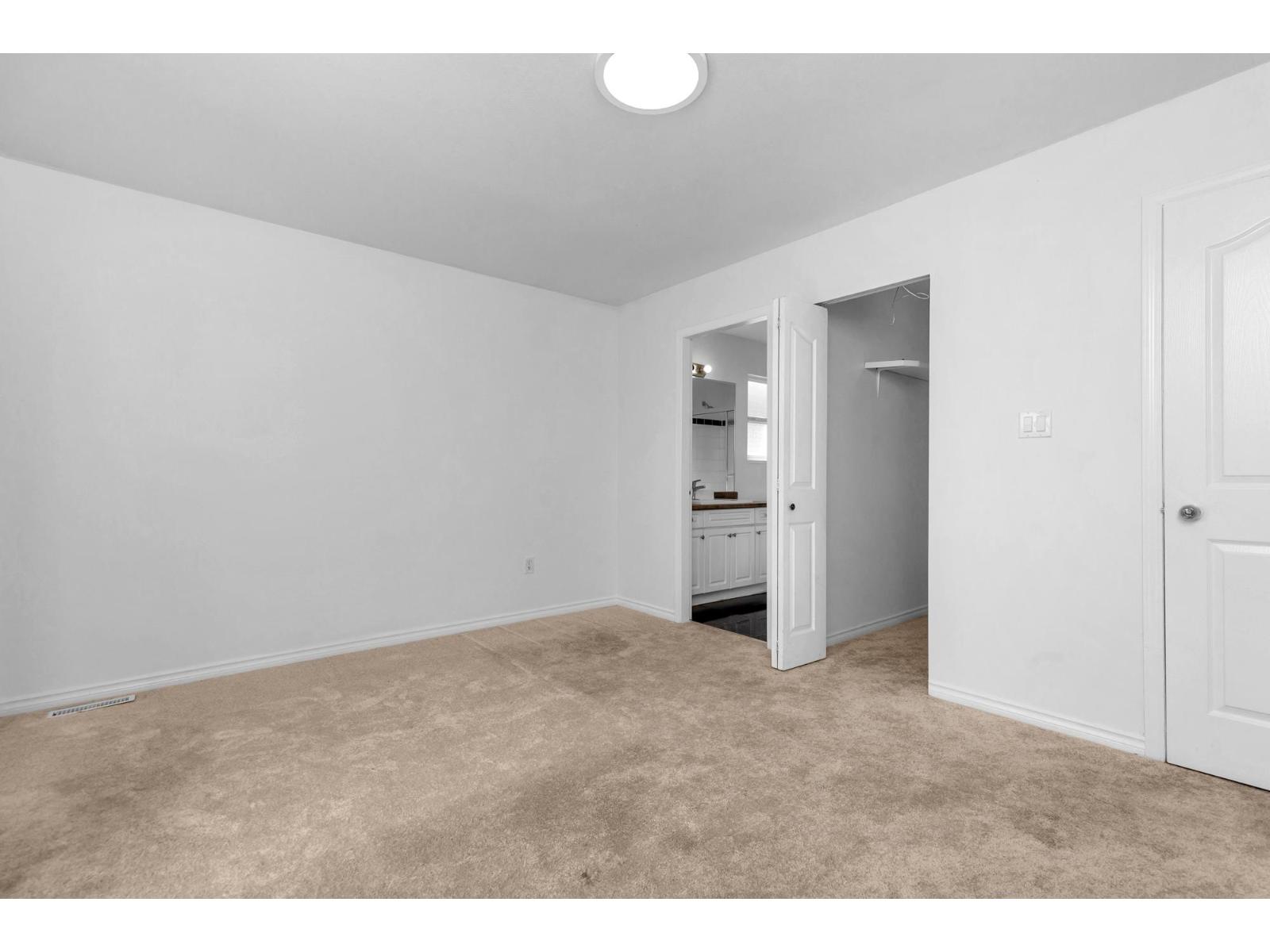 8067 Cedar Street, Mission, British Columbia  V2V 3N2 - Photo 20 - R3110597