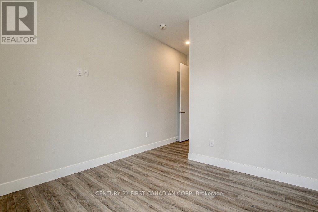 305 - 1696 Fiddlehead Place, London North, Ontario  N6G 5M6 - Photo 11 - X12998210