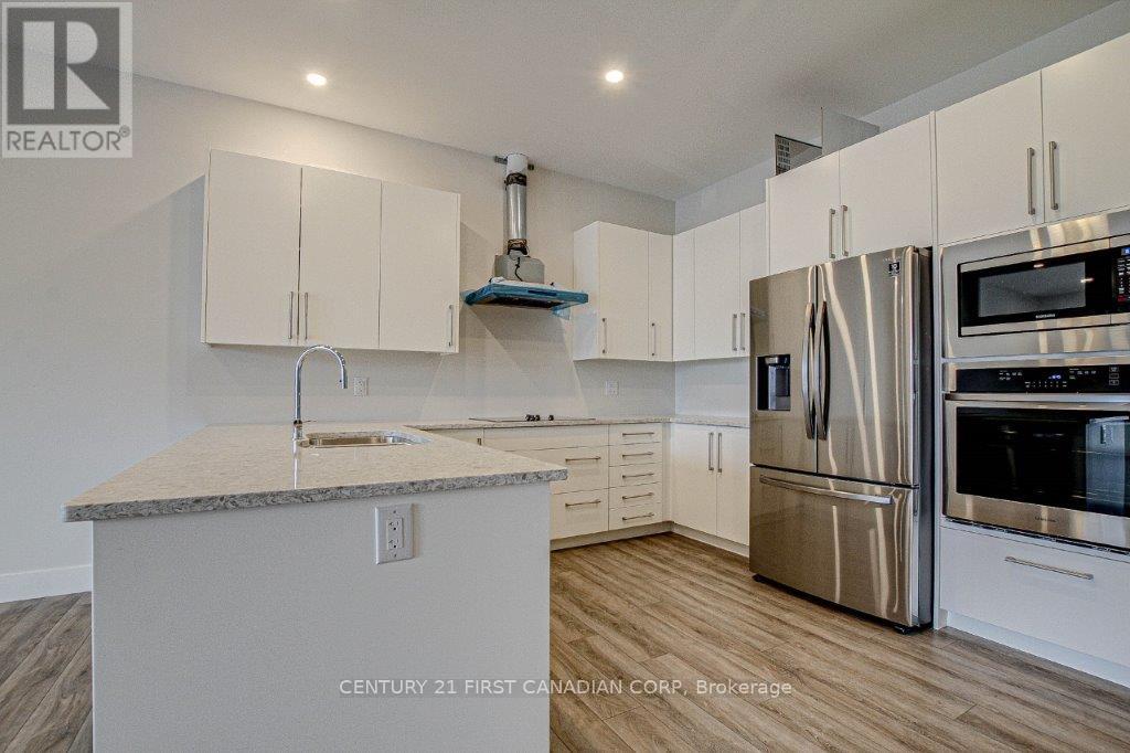 305 - 1696 Fiddlehead Place, London North, Ontario  N6G 5M6 - Photo 3 - X12998210