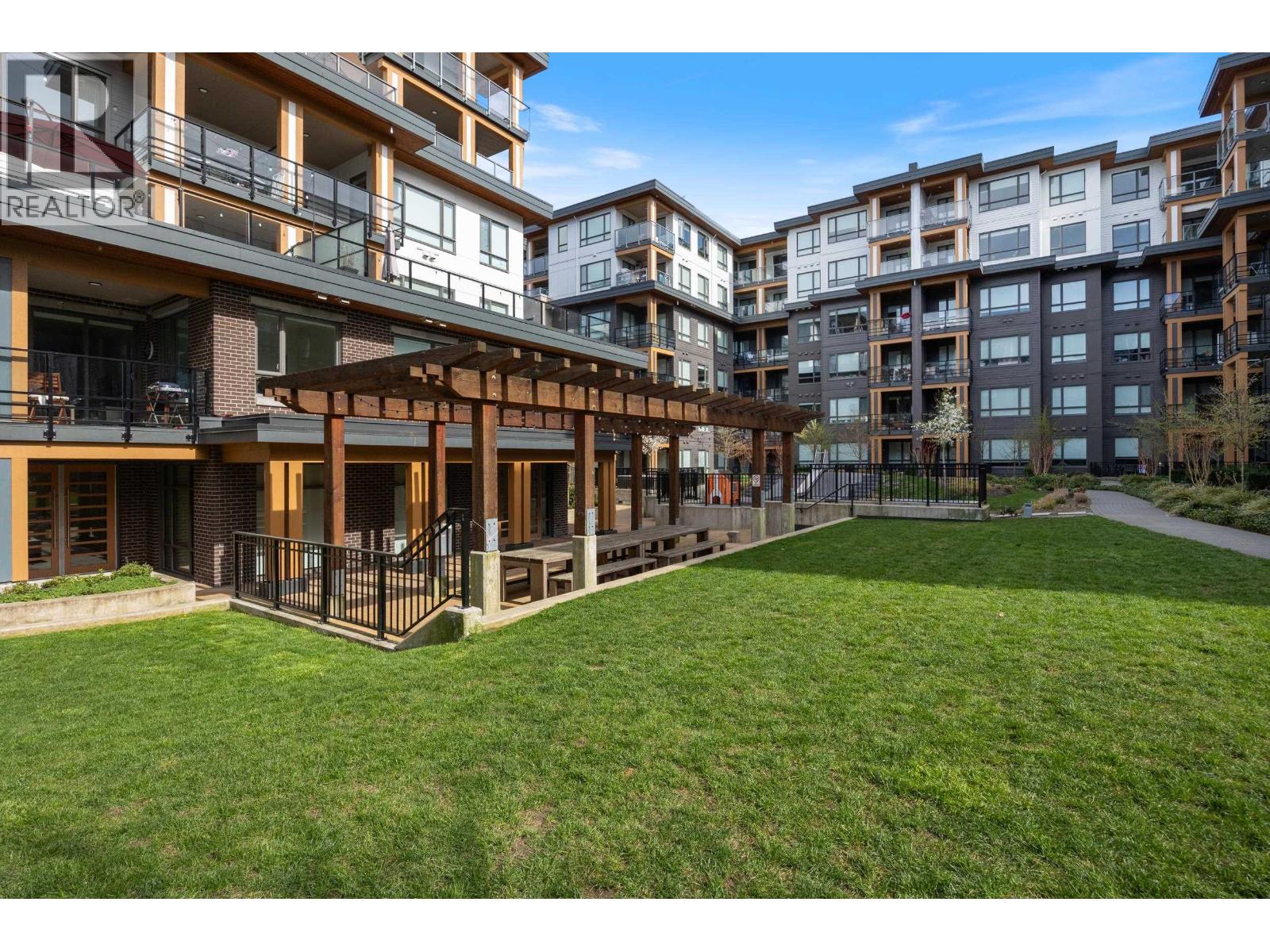 208 741 Anskar Court, Coquitlam, British Columbia  V3J 0N3 - Photo 33 - R3110542