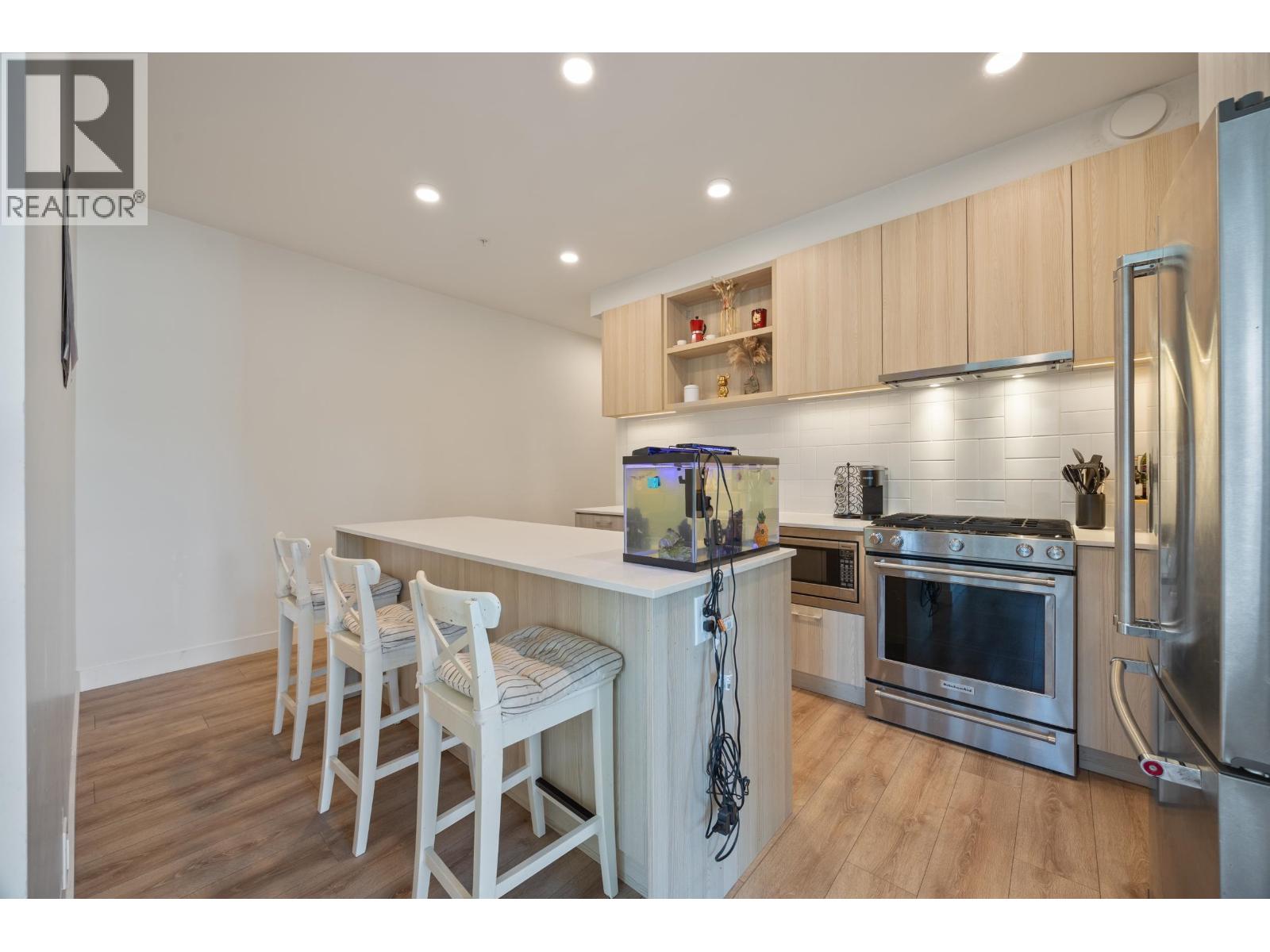 208 741 Anskar Court, Coquitlam, British Columbia  V3J 0N3 - Photo 10 - R3110542