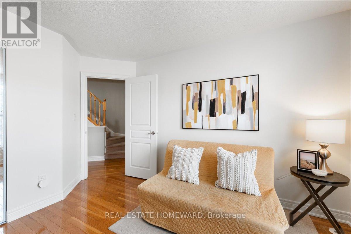 14 Fairhead Mews, Toronto, Ontario  M4E 3Y4 - Photo 21 - E12959282