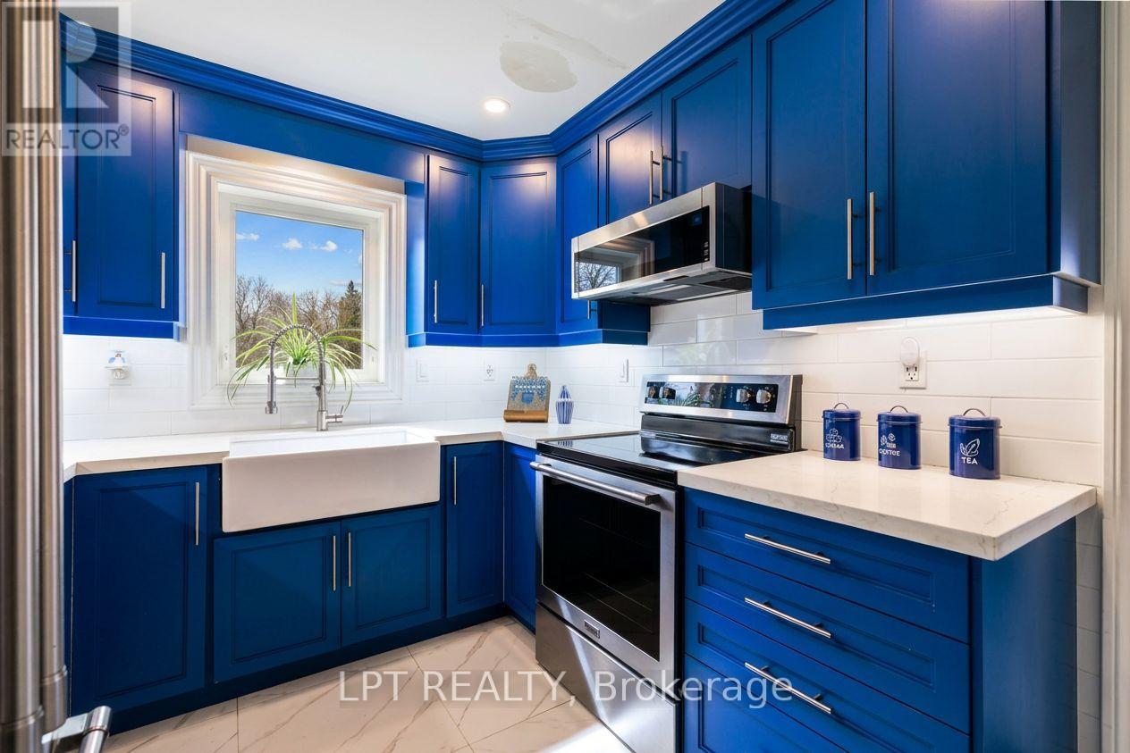 11 Hardwood Drive, Georgina, Ontario L0E 1L0 - Photo 10 - N12974958