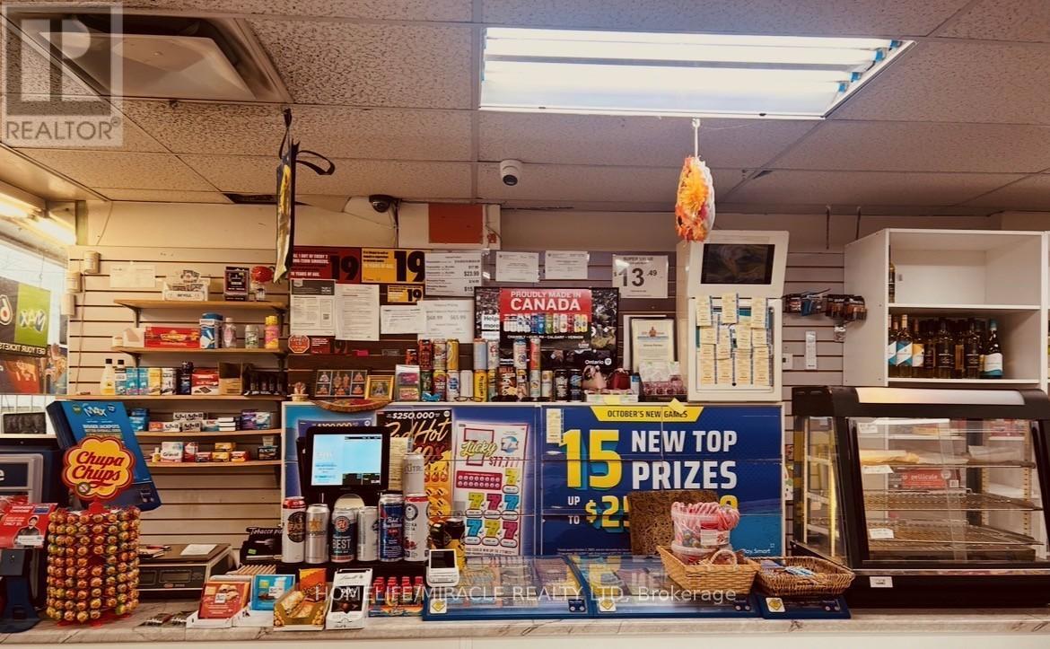 1364 Bathurst Street, Toronto, Ontario  M5R 3H7 - Photo 10 - C12909202