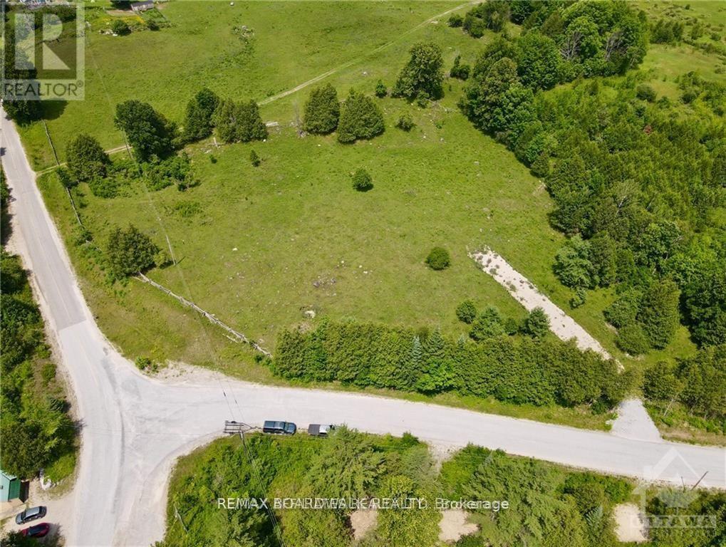 854 Iron Mine Road, Lanark Highlands, Ontario K0G 1K0 - Photo 3 - X12694720