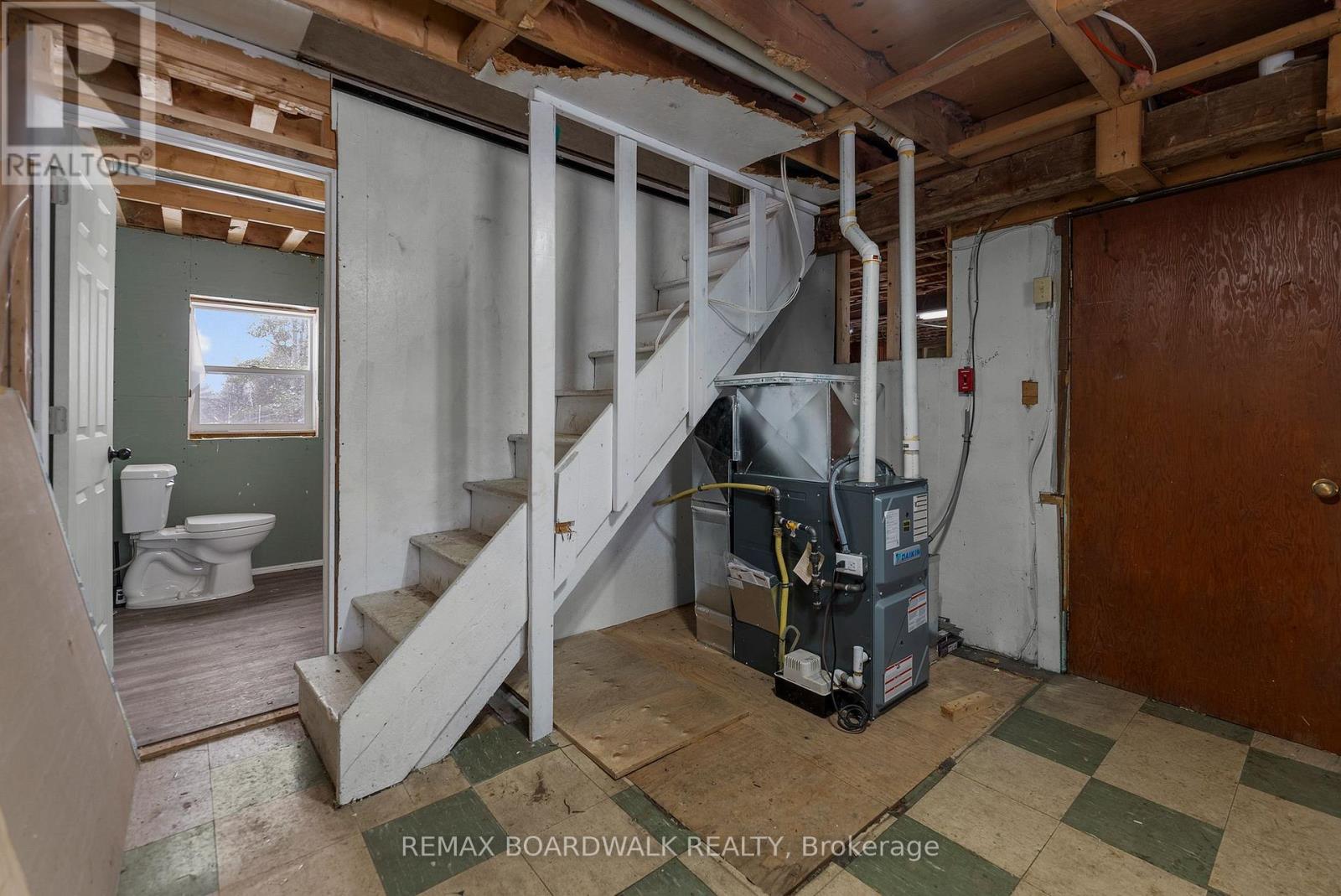 175 Prescott Road, Montague, Ontario K7A 4S6 - Photo 12 - X12739024