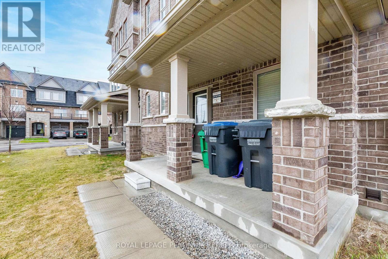 45 Haymarket Drive, Brampton, Ontario  L7A 5C1 - Photo 8 - W12983006